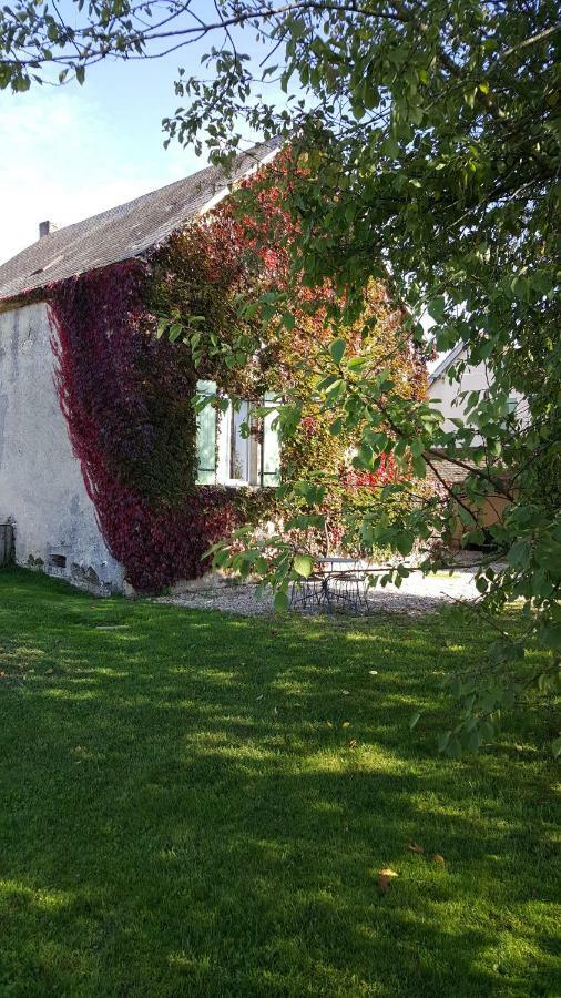 Gite Le Campagnard Saint-Germain-Des-Bois  Buitenkant foto